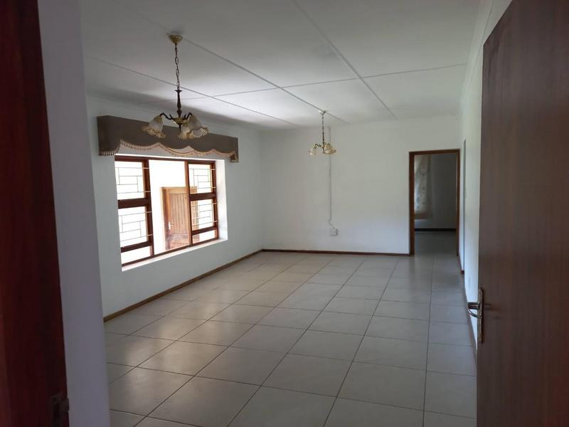 6 Bedroom Property for Sale in Ruiterbos Western Cape